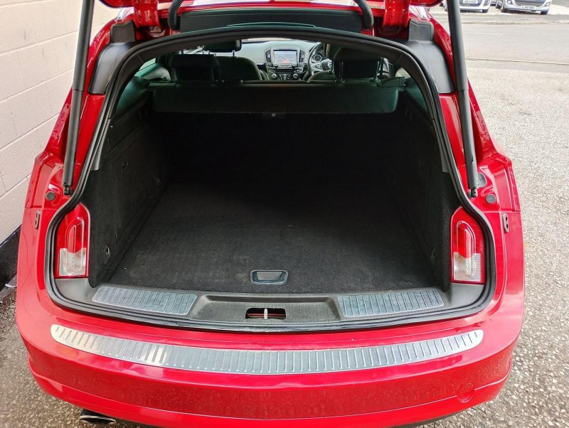 VAUXHALL INSIGNIA