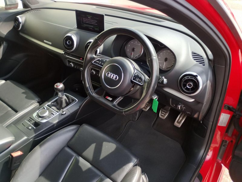 AUDI S3
