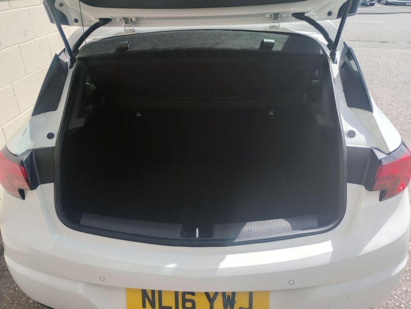 VAUXHALL ASTRA