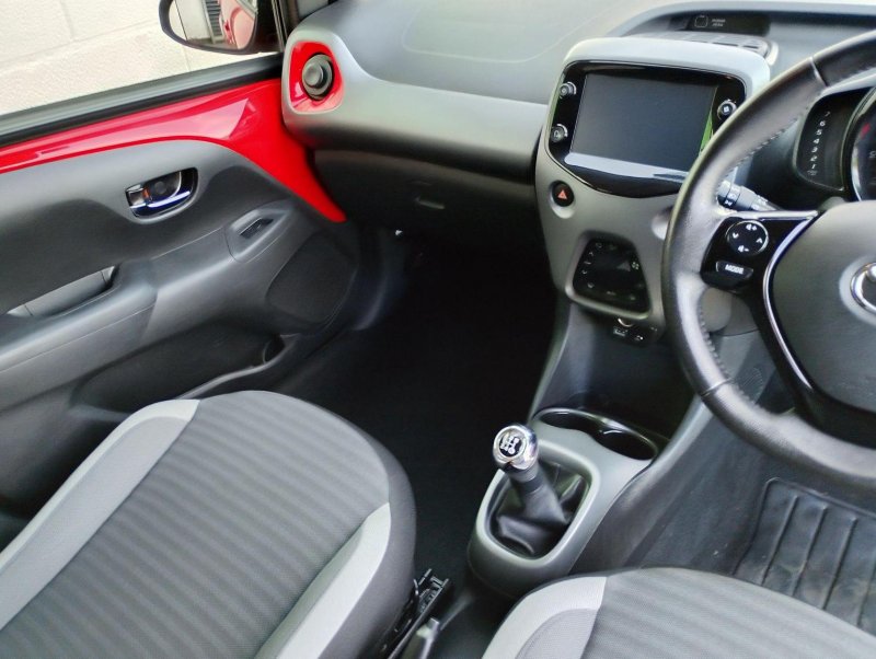 TOYOTA AYGO