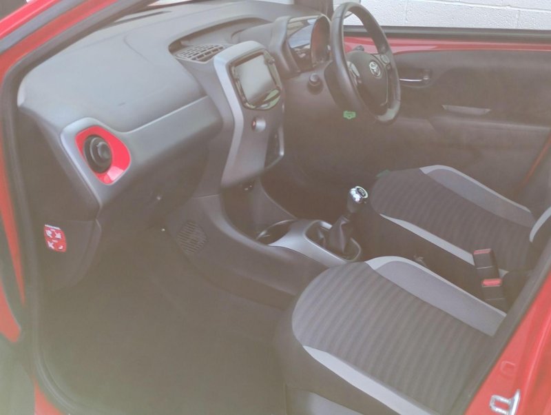 TOYOTA AYGO