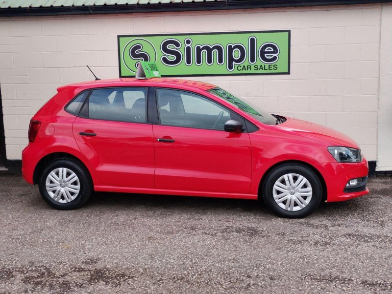 VOLKSWAGEN POLO