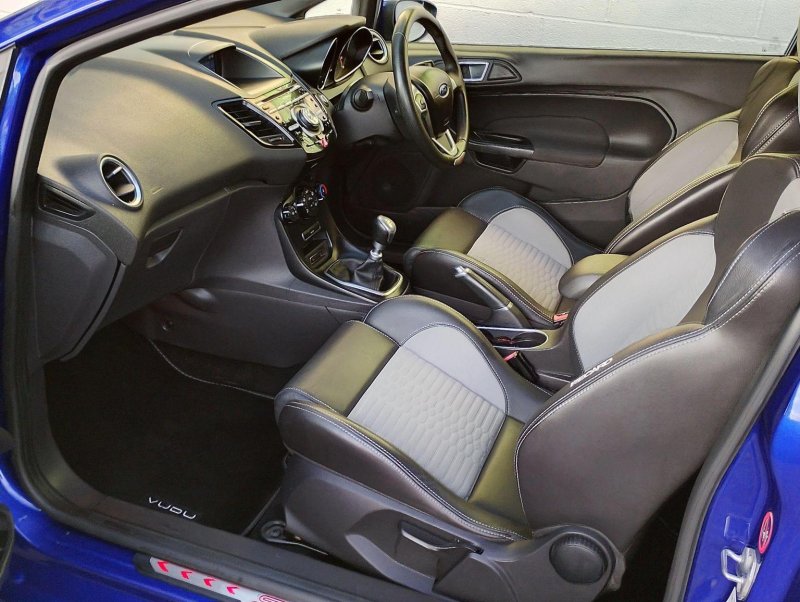 FORD FIESTA