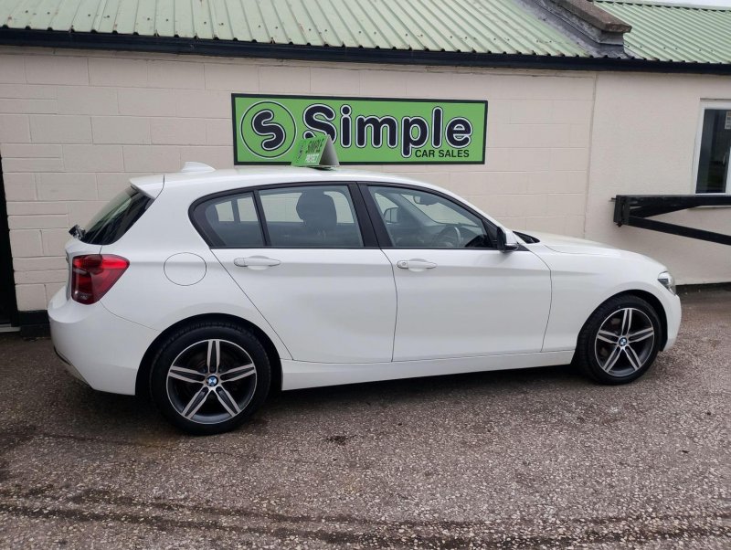 BMW 1 SERIES