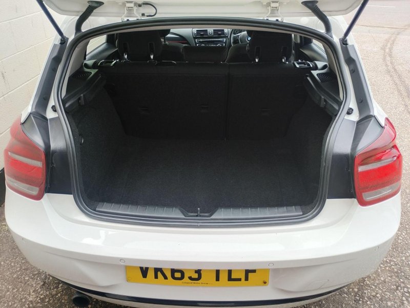 BMW 1 SERIES