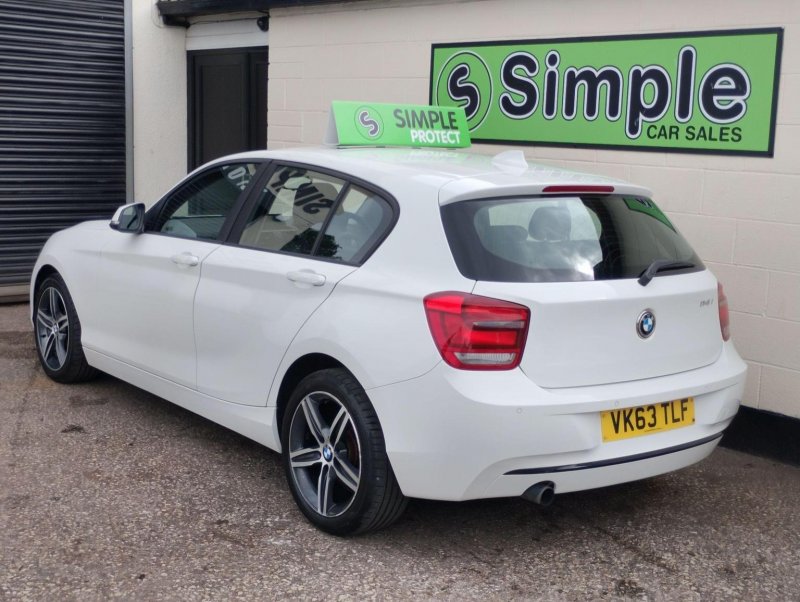 BMW 1 SERIES